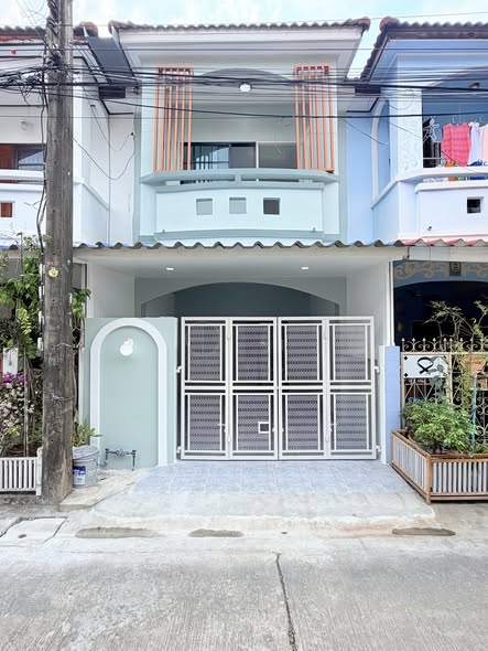 ขายหมู่บ้านเลิศอุบล ซ.1 (บ้านเลขที่61/90)